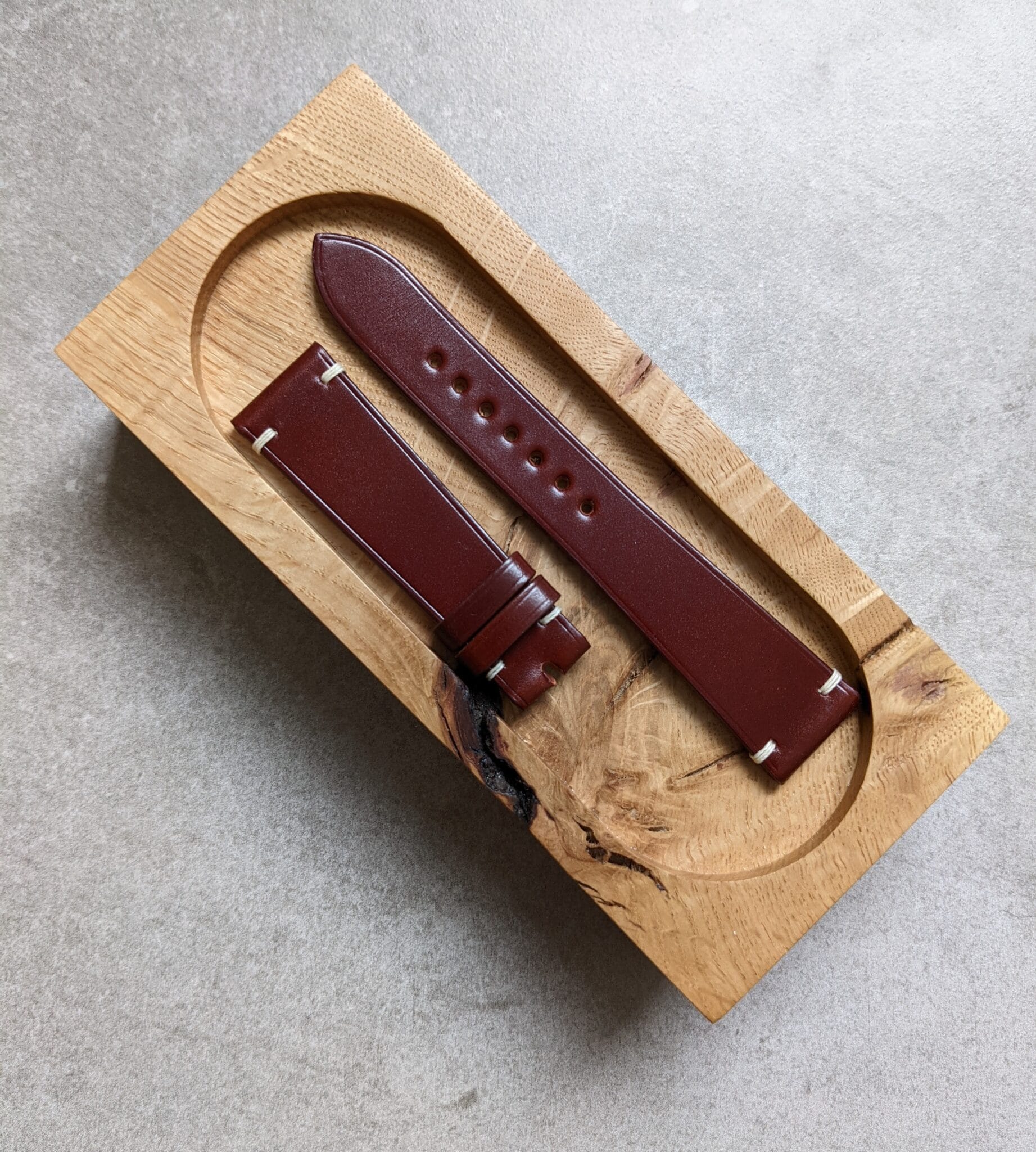 Cordovan Vintage Strap Minimal Stitch - Brown